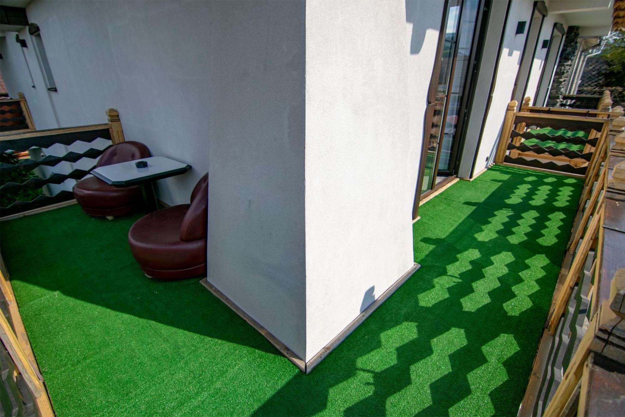 La Conacul Vesel Hotel Sapinta Luaran gambar