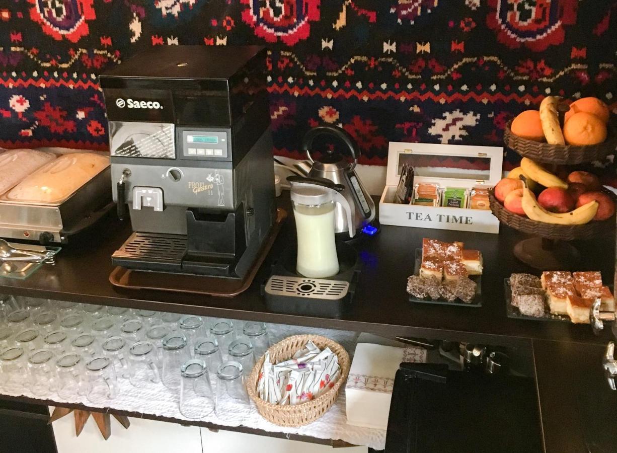 La Conacul Vesel Hotel Sapinta Luaran gambar